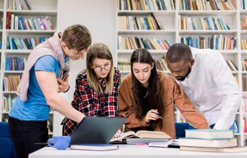 📚 How Free Online Platforms Are Changing the Way Students Learn